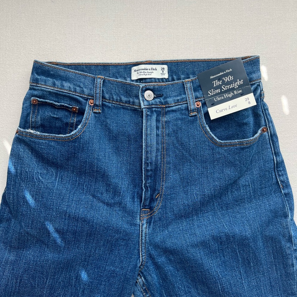 NWT Abercrombie Curve Love 90s Slim Straight Ultra High Rise Jean